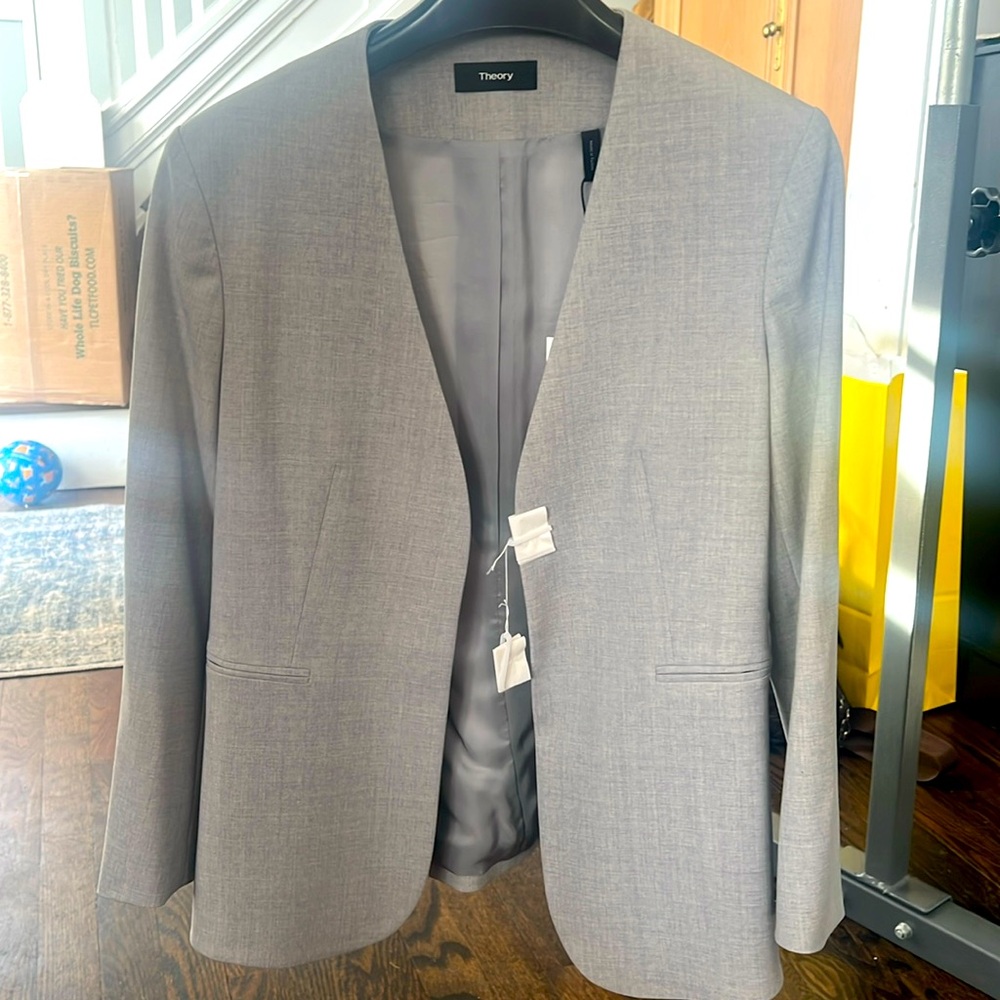 Theory Lindrayia Blazer in Light Grey Wool